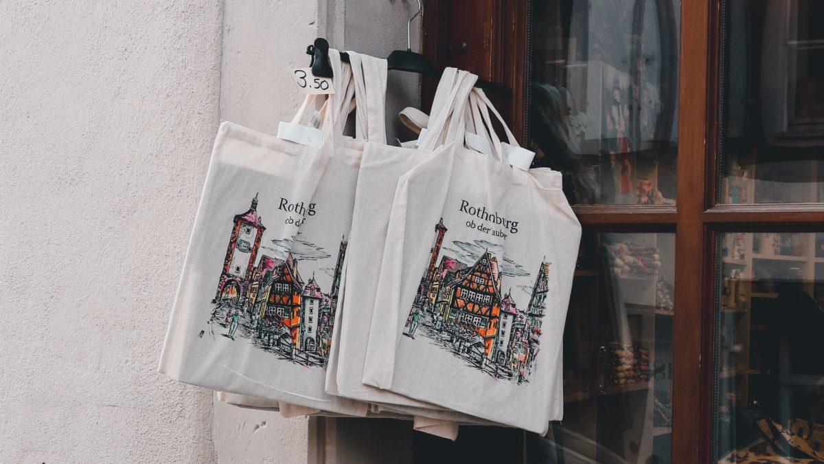 Optez pour le sac de toile de jute publicitaire, un outil promotionnel efficace pour votre entreprise